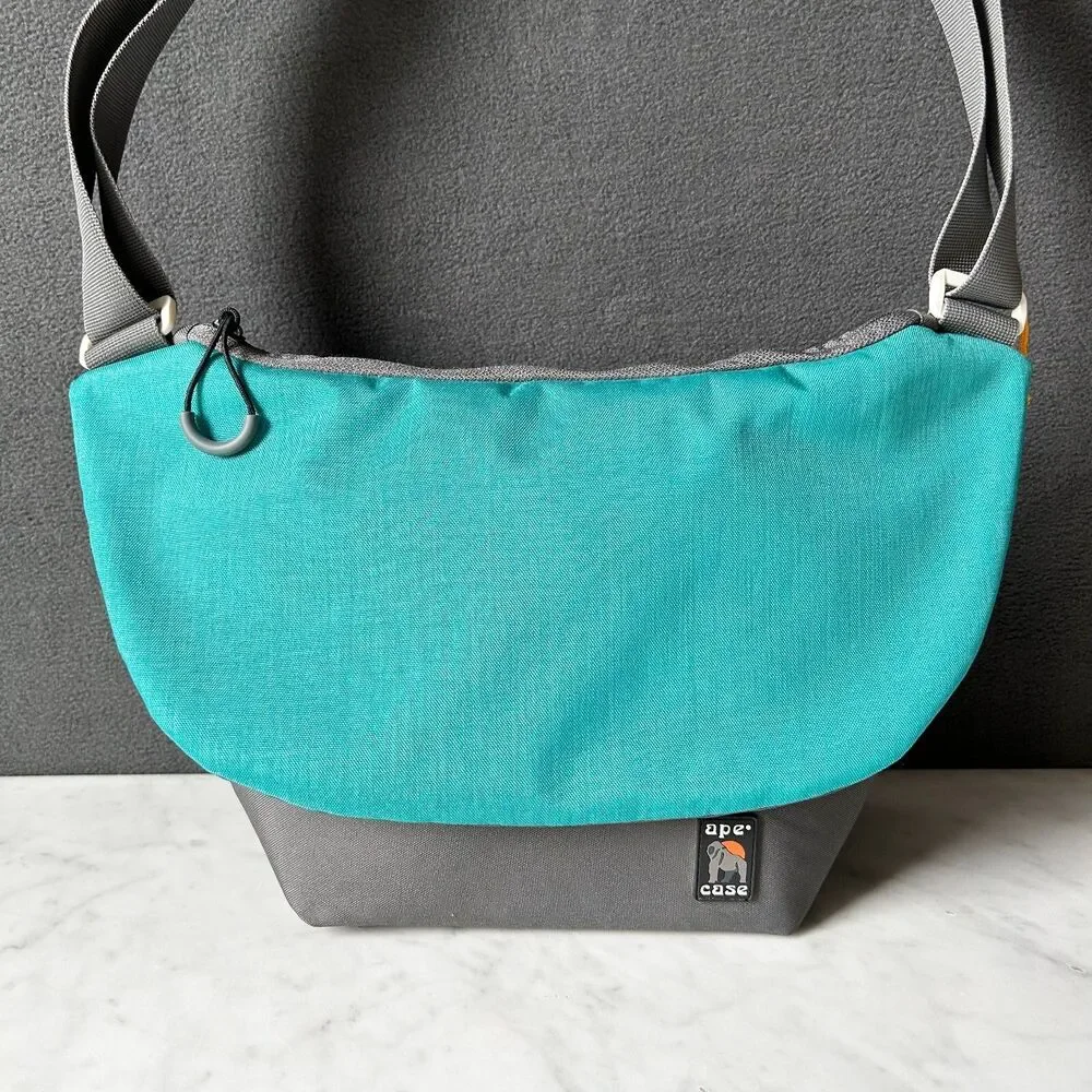 Camera Shoulder Messenger Bag Ape Case AC580 Teal Gray DSLR Tablet Padded NEW